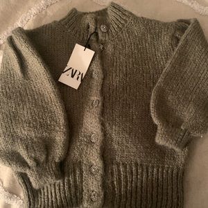 Zara, new with tags and super cute!